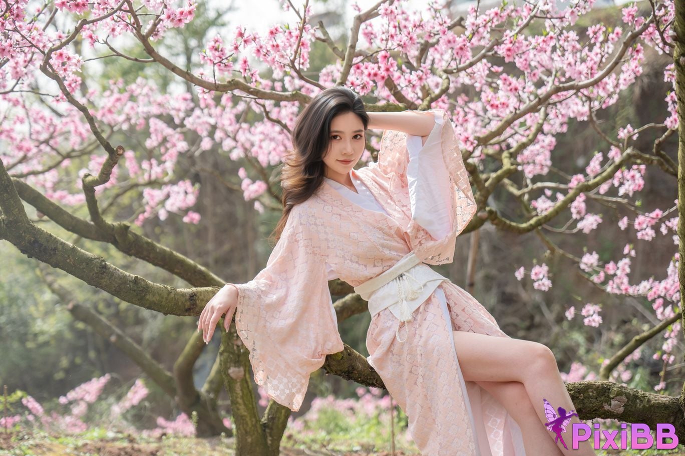 Cosplayer every year Nnian Manka PixiBB.COM 028 1