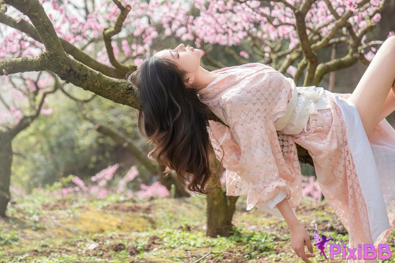 Cosplayer every year Nnian Manka PixiBB.COM 030 1