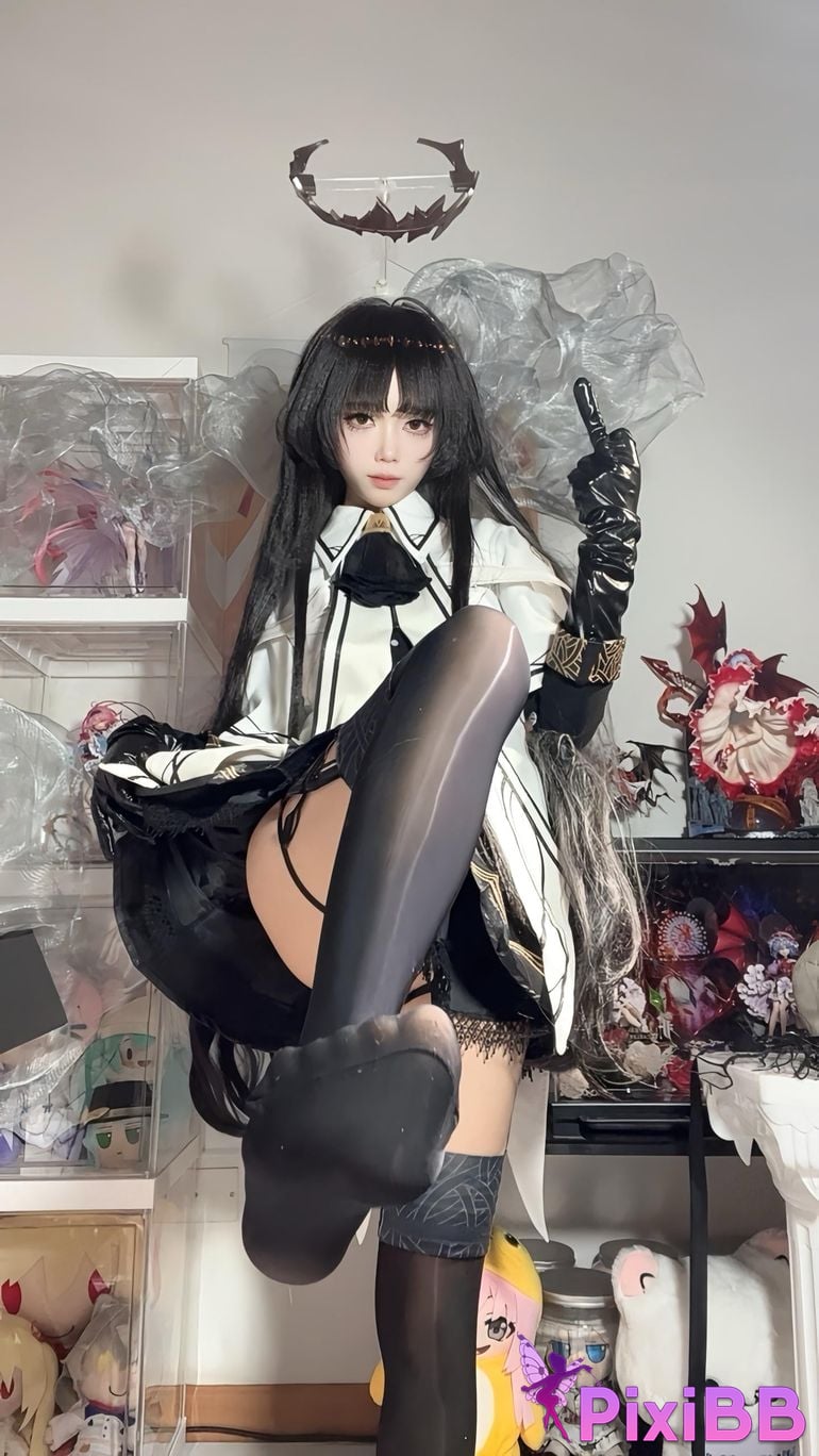 Cosplayer white oak Shirly Arknights arturo PixiBB.COM 031 1