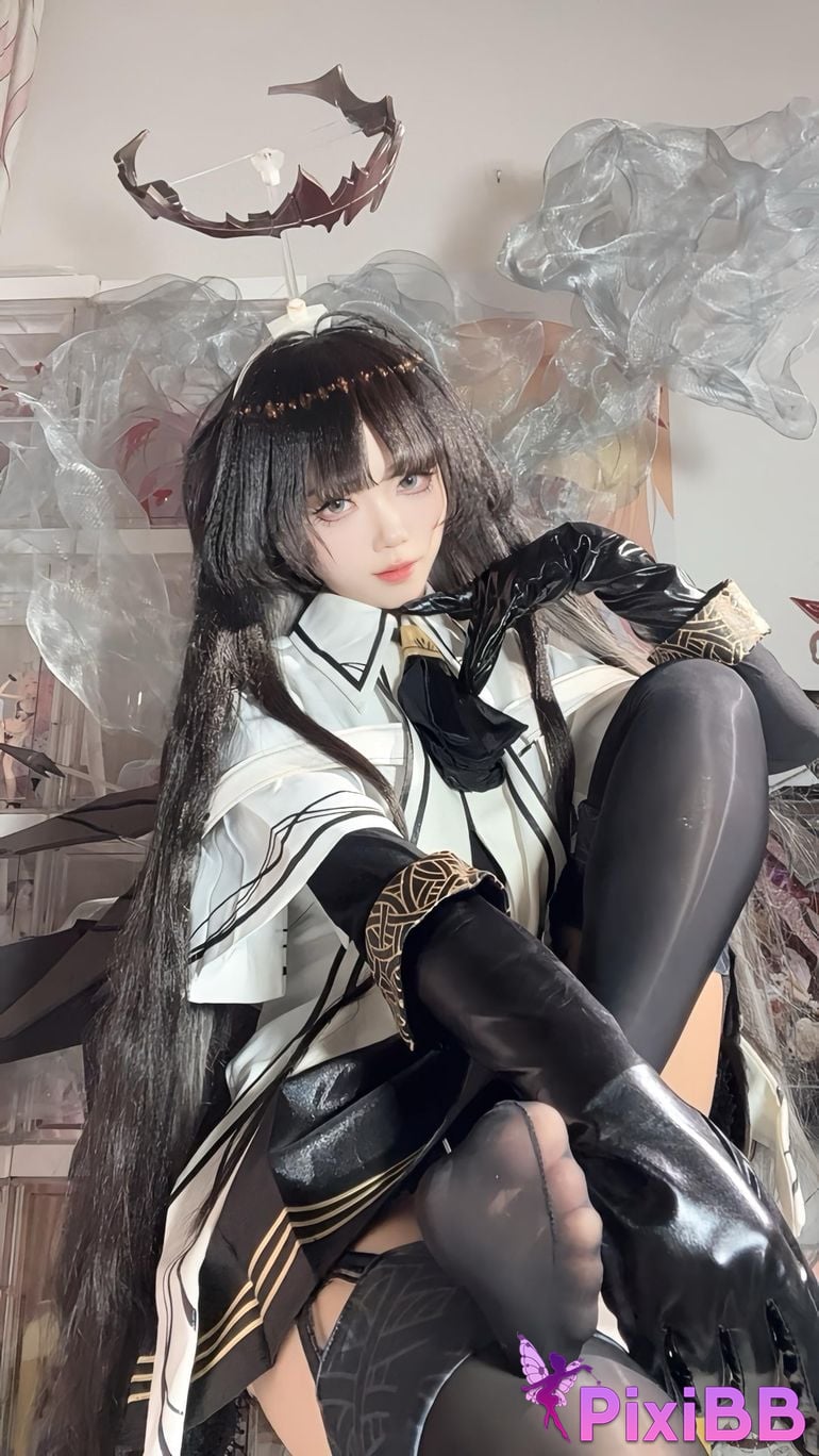 Cosplayer white oak Shirly Arknights arturo PixiBB.COM 034 1