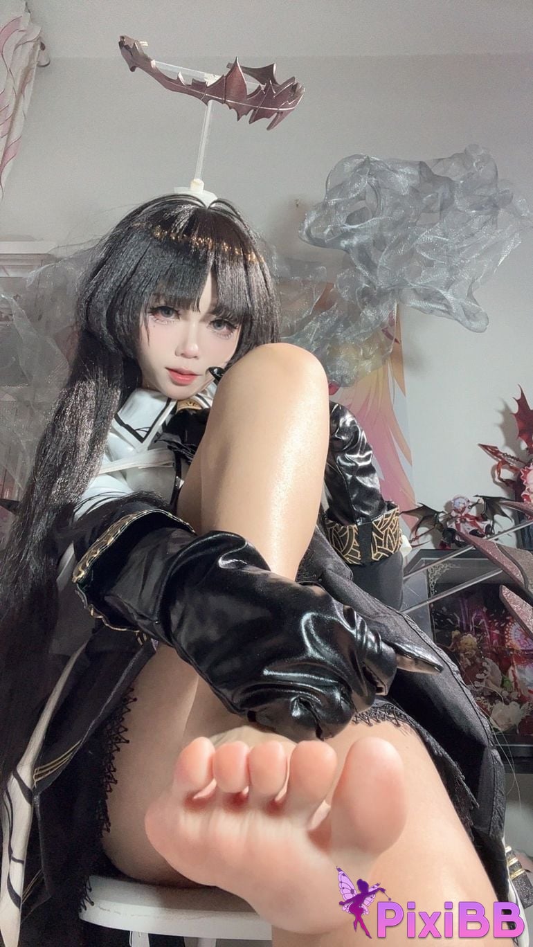Cosplayer white oak Shirly Arknights arturo PixiBB.COM 051 1