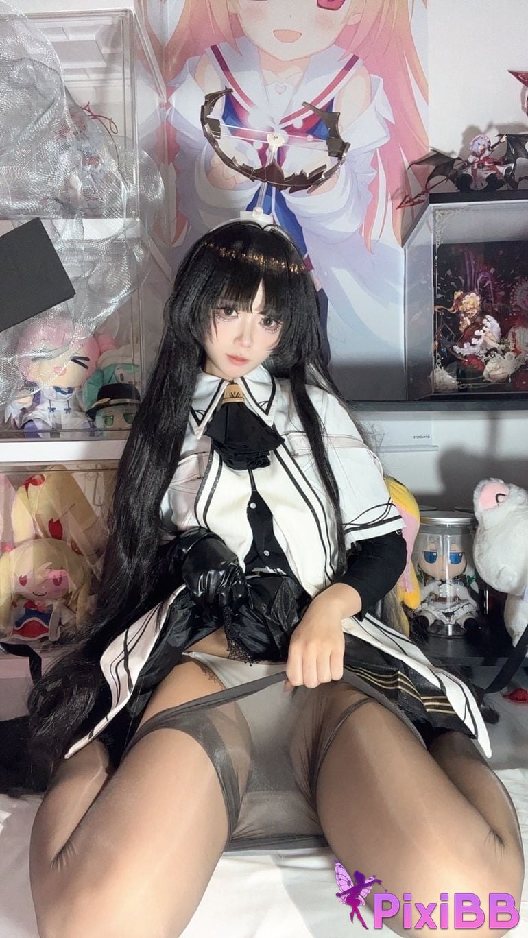 Cosplayer white oak Shirly Arknights arturo PixiBB.COM 060 1