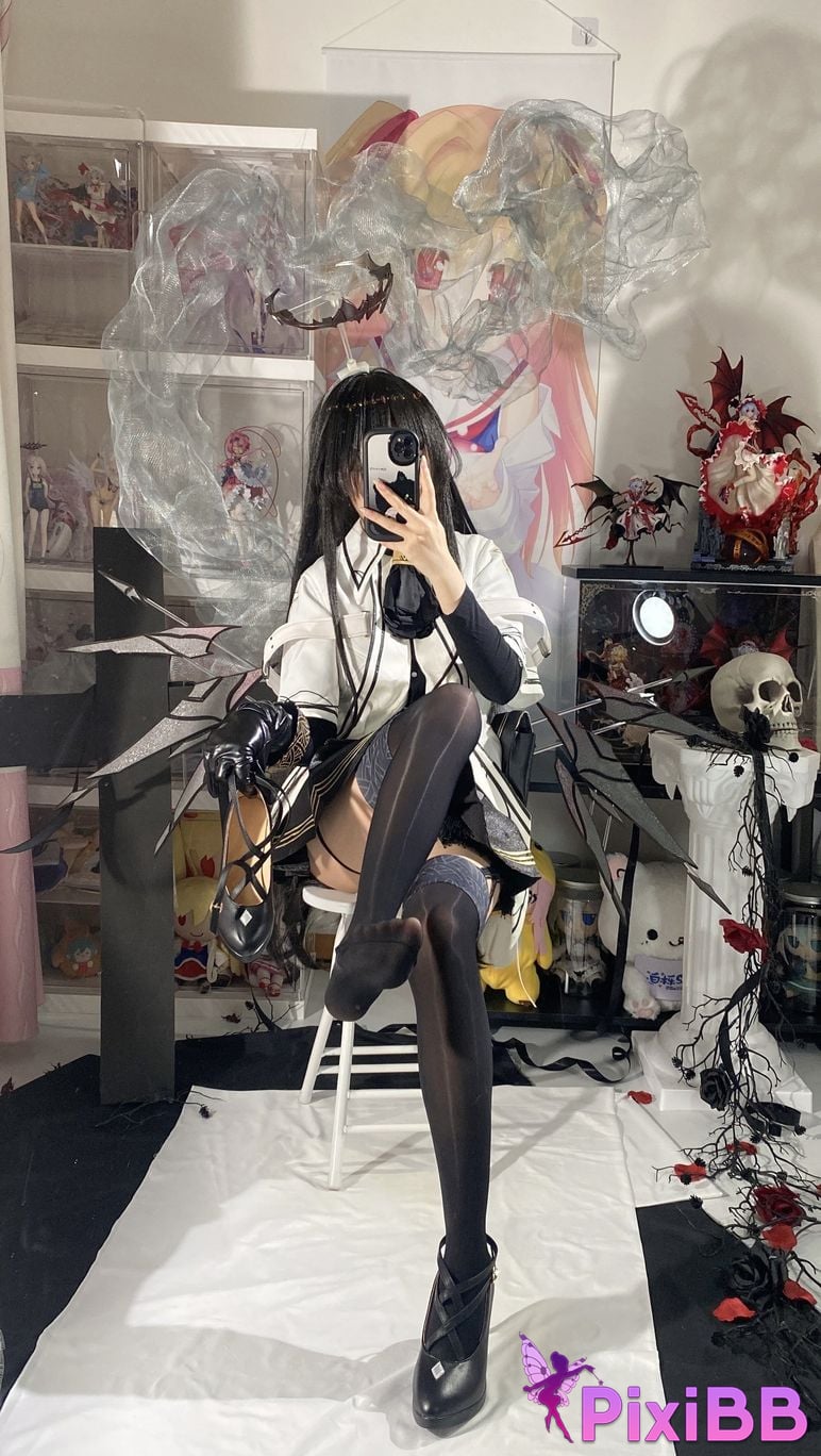 Cosplayer white oak Shirly Arknights arturo PixiBB.COM 072 1