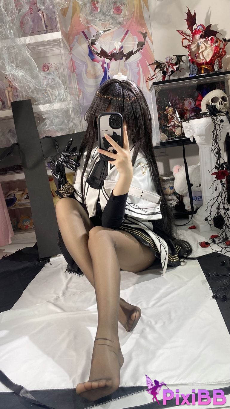 Cosplayer white oak Shirly Arknights arturo PixiBB.COM 095 1