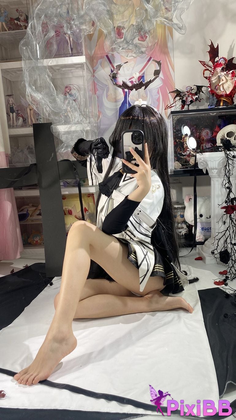 Cosplayer white oak Shirly Arknights arturo PixiBB.COM 099 1