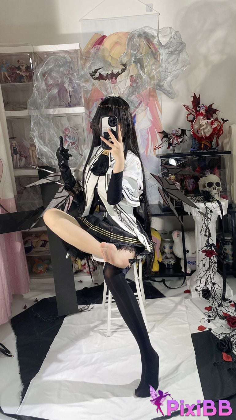 Cosplayer white oak Shirly Arknights arturo PixiBB.COM 117 1