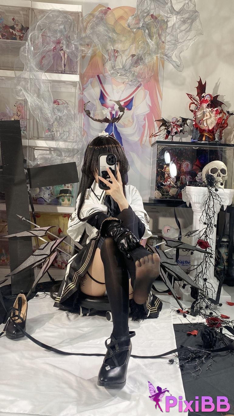 Cosplayer white oak Shirly Arknights arturo PixiBB.COM 123 1