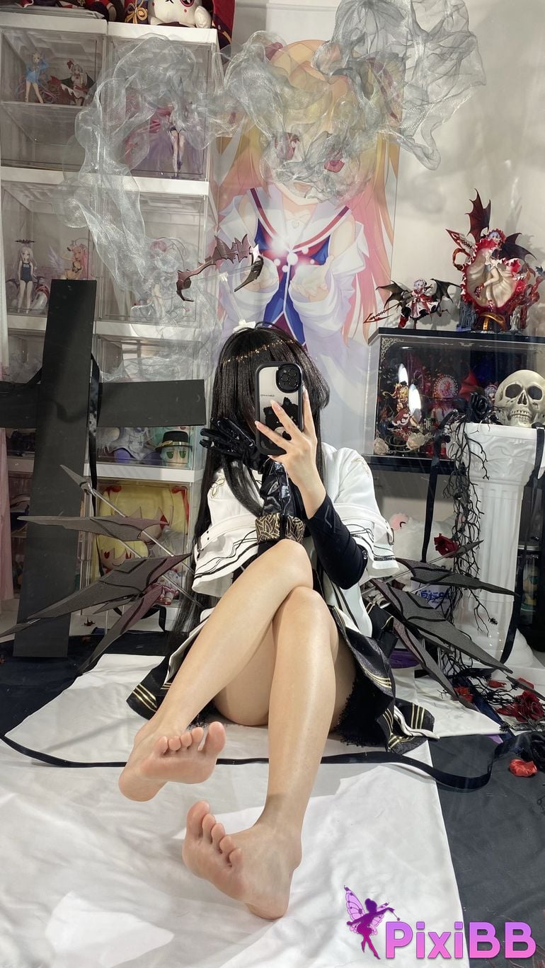 Cosplayer white oak Shirly Arknights arturo PixiBB.COM 126 1