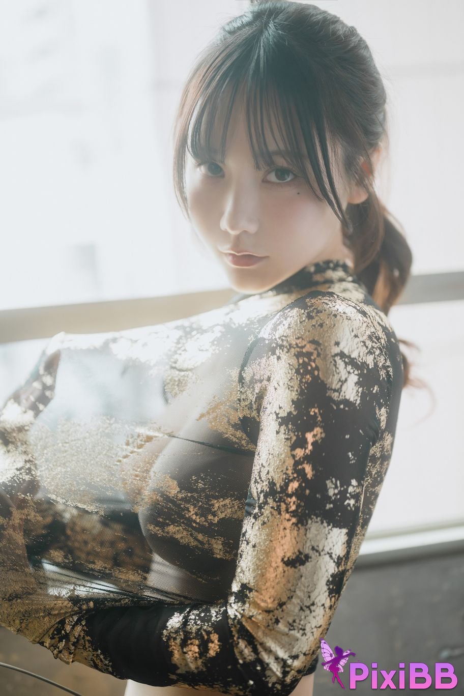 Cosplayer Kenken Gold Photobook PixiBB.COM 003 1