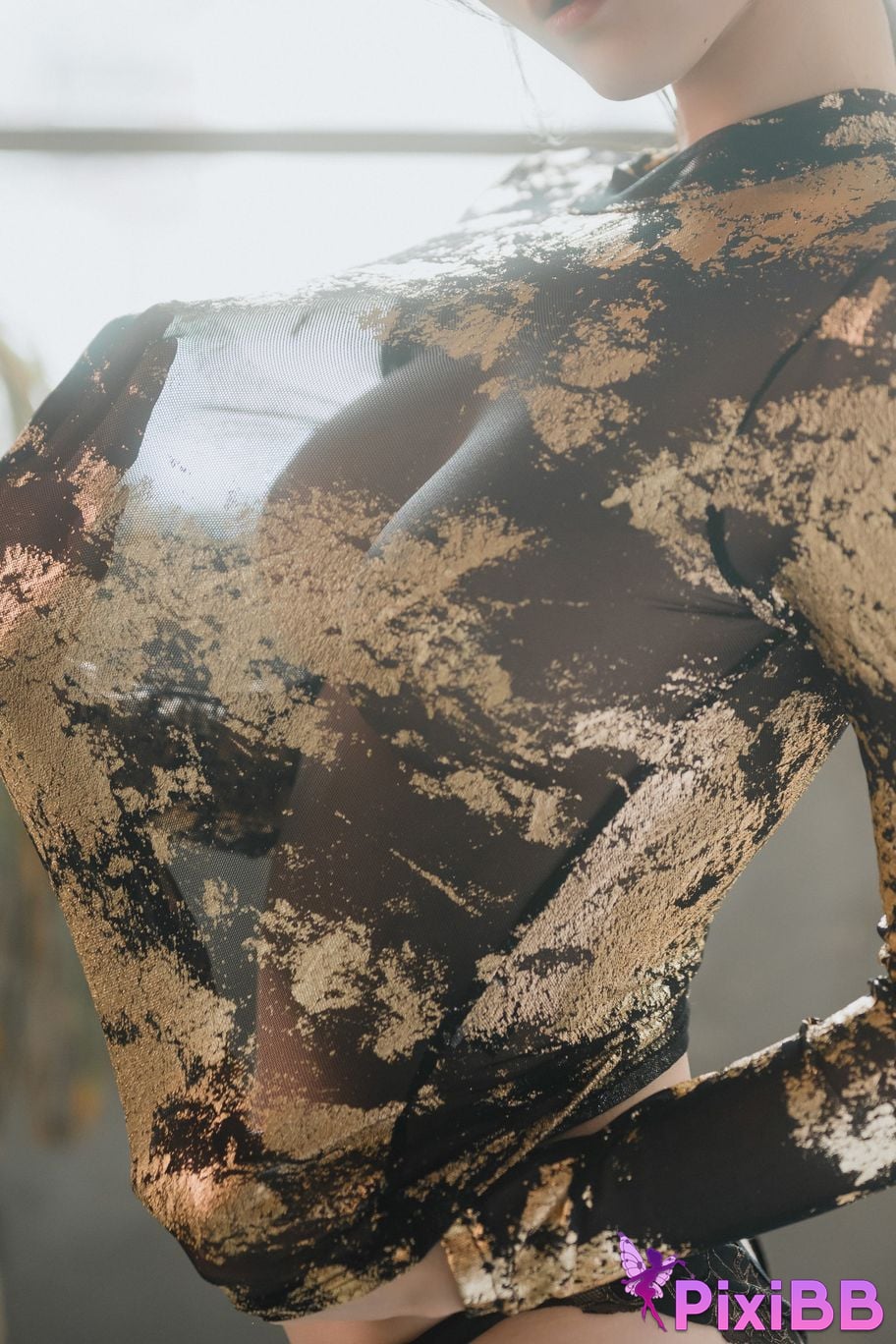 Cosplayer Kenken Gold Photobook PixiBB.COM 004 1