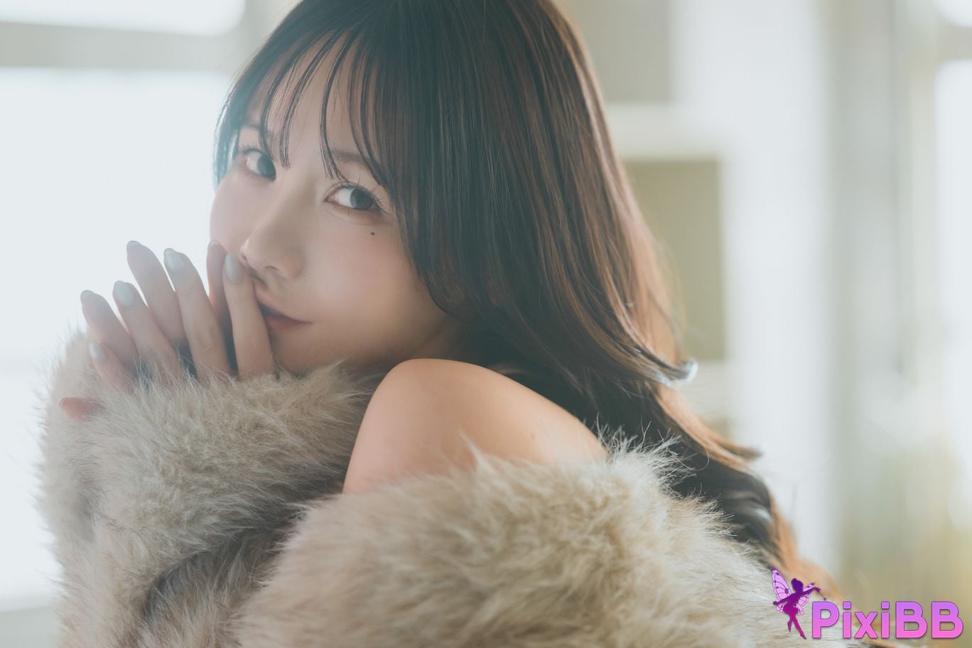 Cosplayer Kenken Gold Photobook PixiBB.COM 044 1