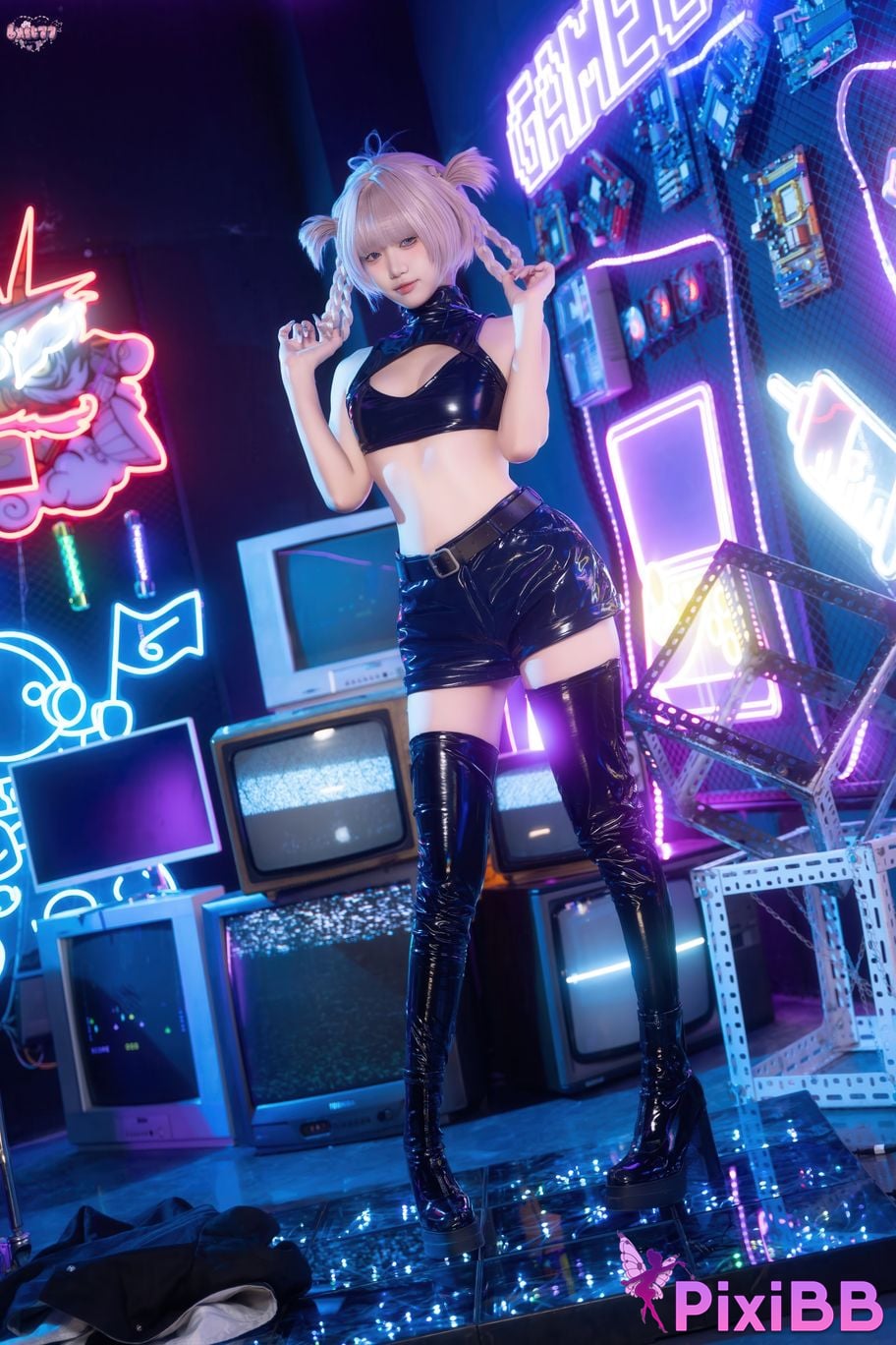 Cosplayer Qiqi be good Take small chestnuts regularly PixiBB.COM 029 1