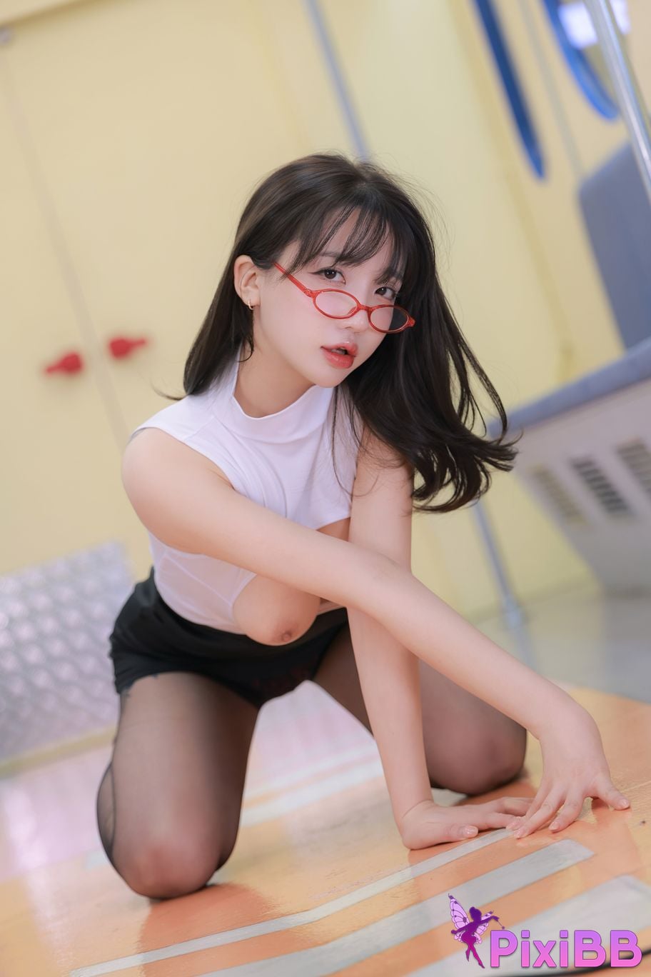 Son Ye Eun eun Last Stop PixiBB.COM 072