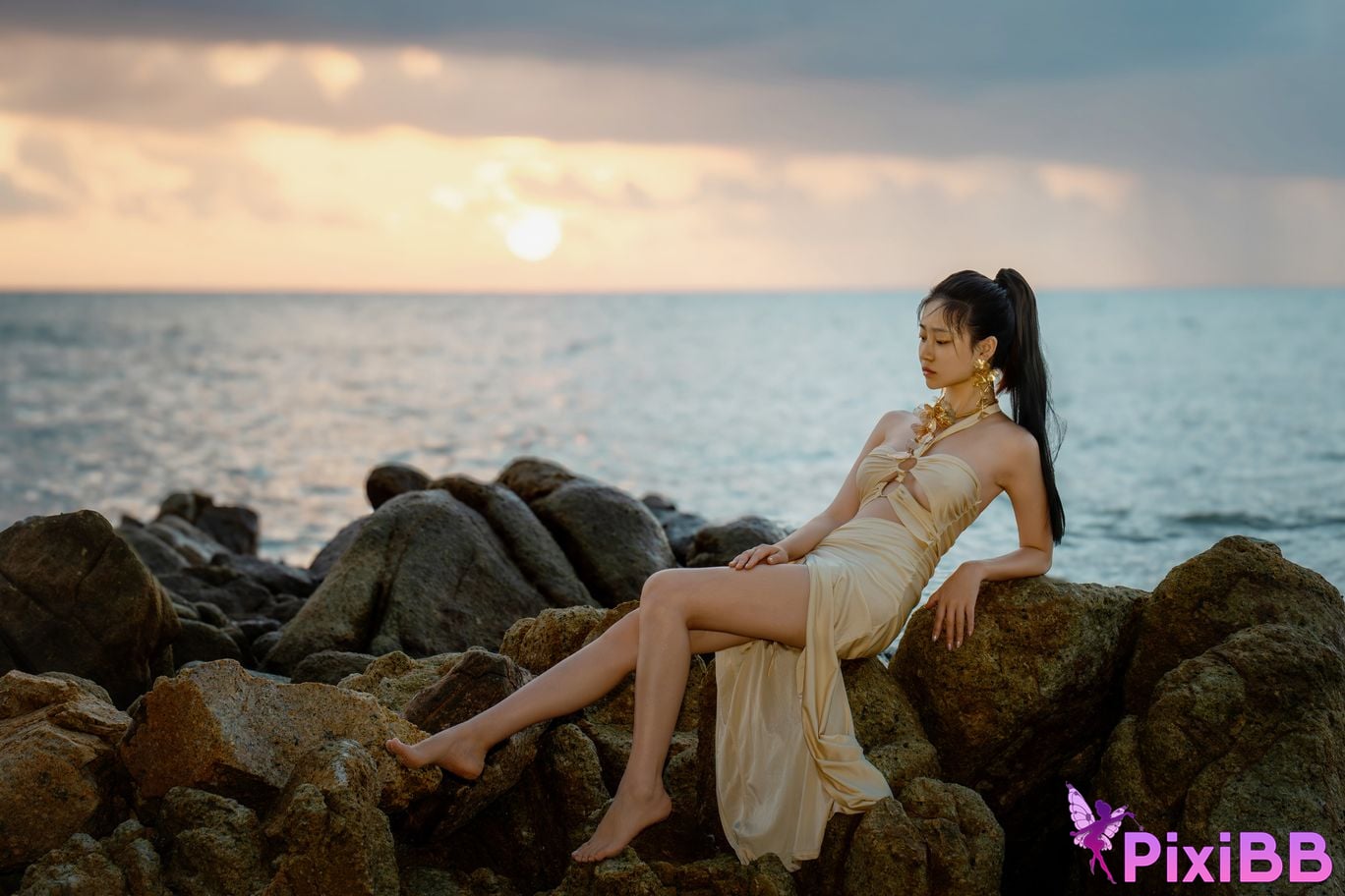 Cosplayer every year Nnian Venus by the Sea PixiBB.COM 010