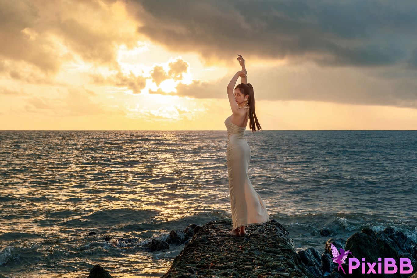 Cosplayer every year Nnian Venus by the Sea PixiBB.COM 026