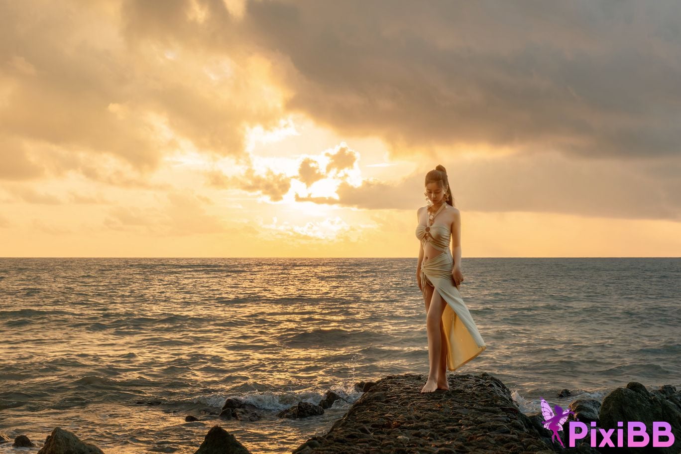 Cosplayer every year Nnian Venus by the Sea PixiBB.COM 028