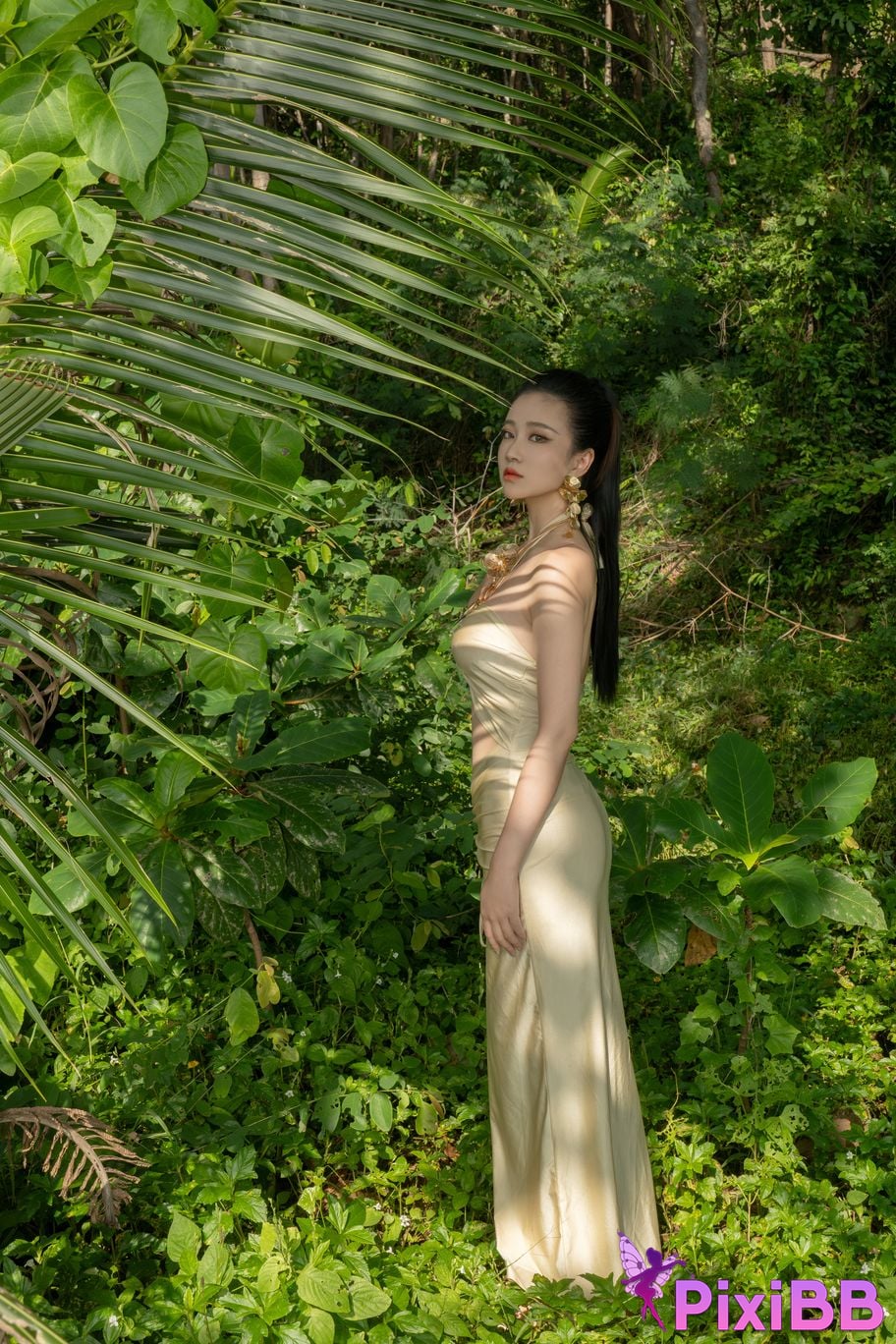 Cosplayer every year Nnian Venus by the Sea PixiBB.COM 040