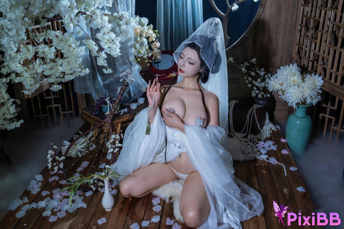 Cosplayer yuuhui Yuhui Desire for Guanyin PixiBB.COM 005