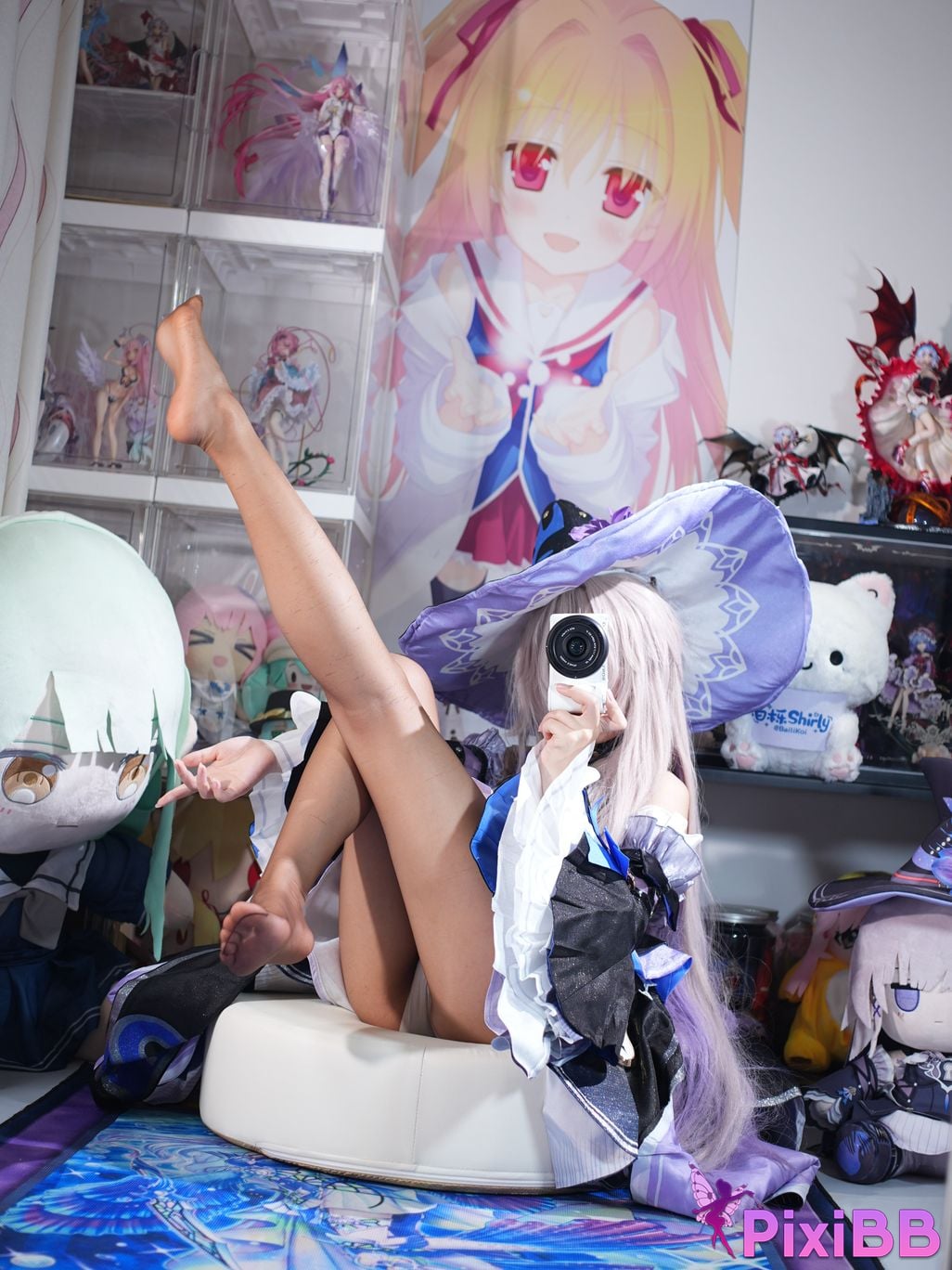 Cosplayer white oak Shirly Big black tower PixiBB.COM 013