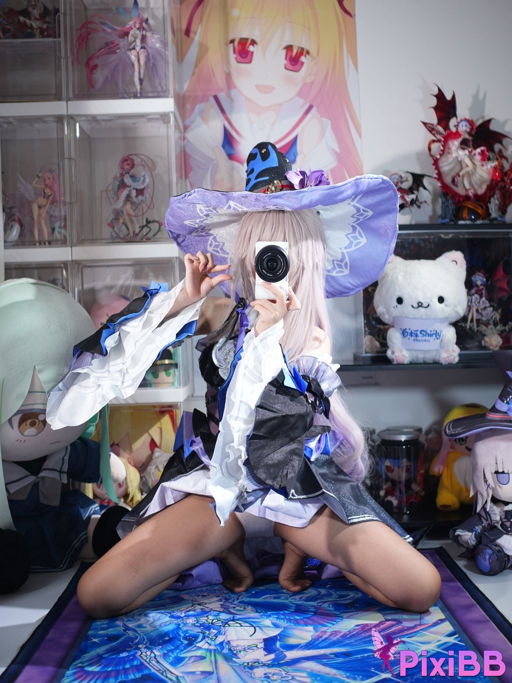 Cosplayer white oak Shirly Big black tower PixiBB.COM 024