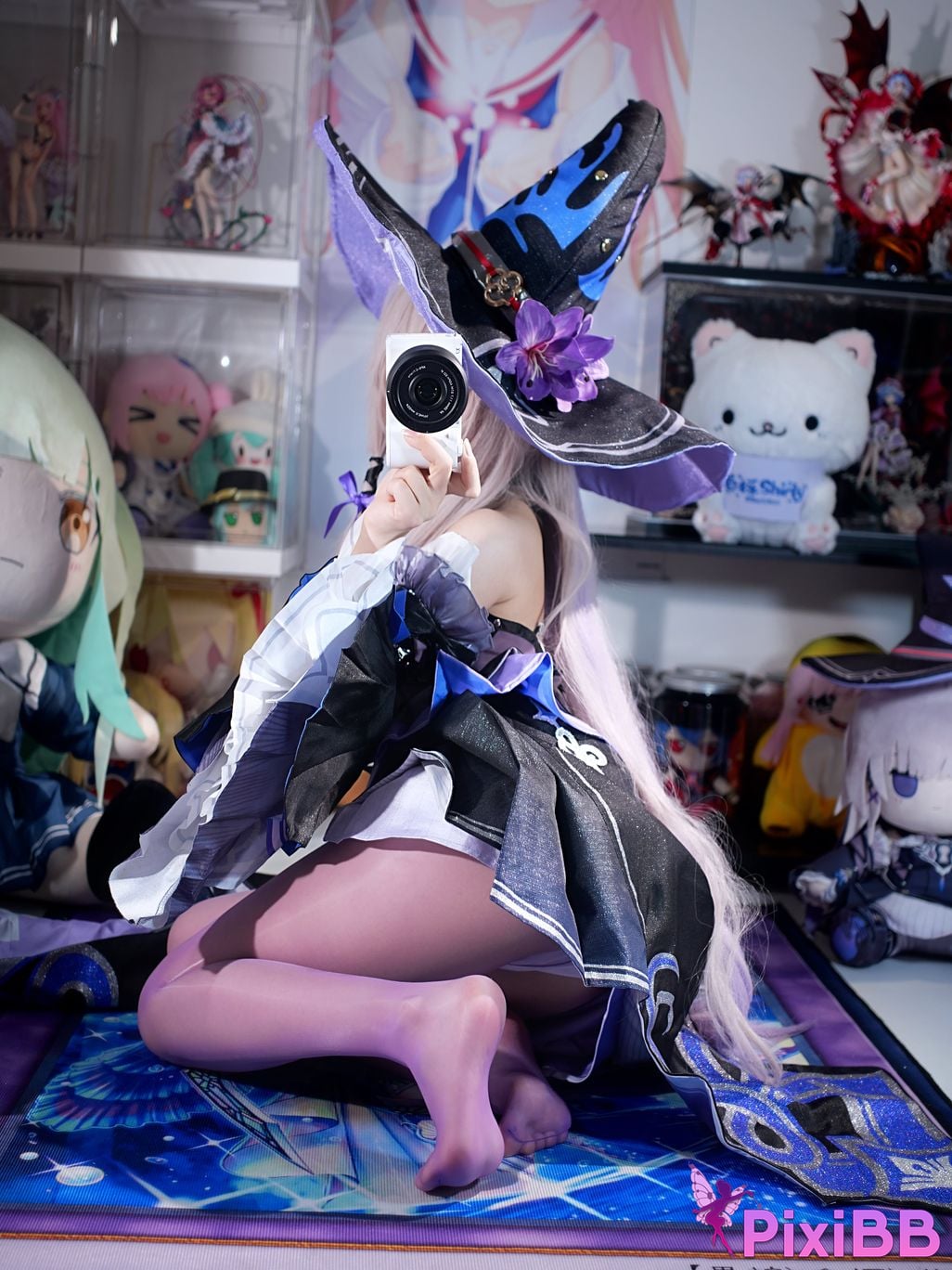 Cosplayer white oak Shirly Big black tower PixiBB.COM 033