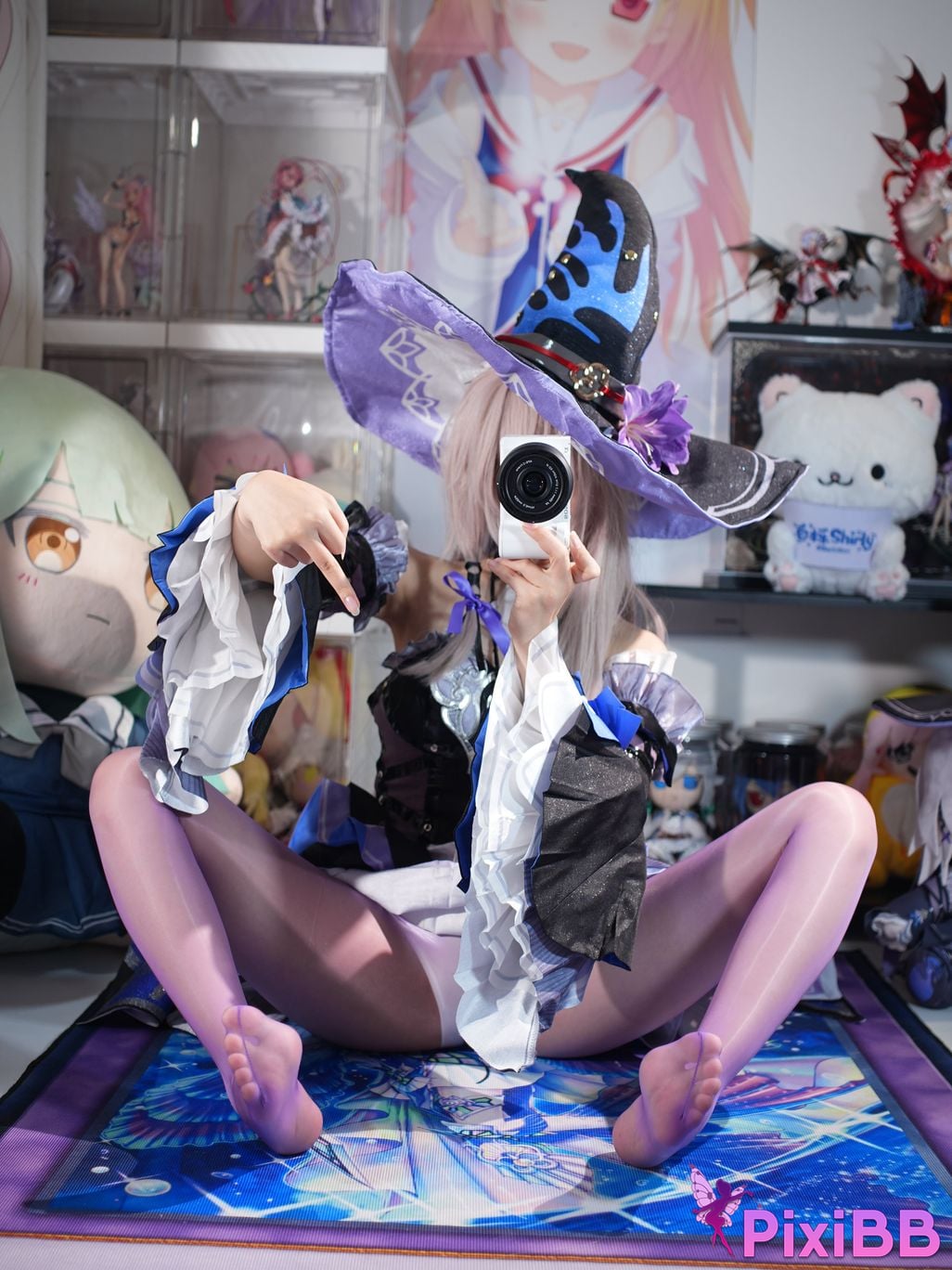 Cosplayer white oak Shirly Big black tower PixiBB.COM 036