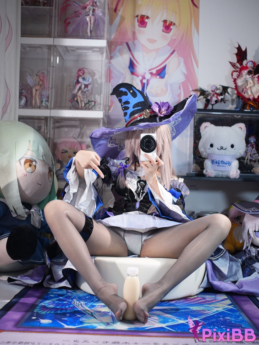 Cosplayer white oak Shirly Big black tower PixiBB.COM 037