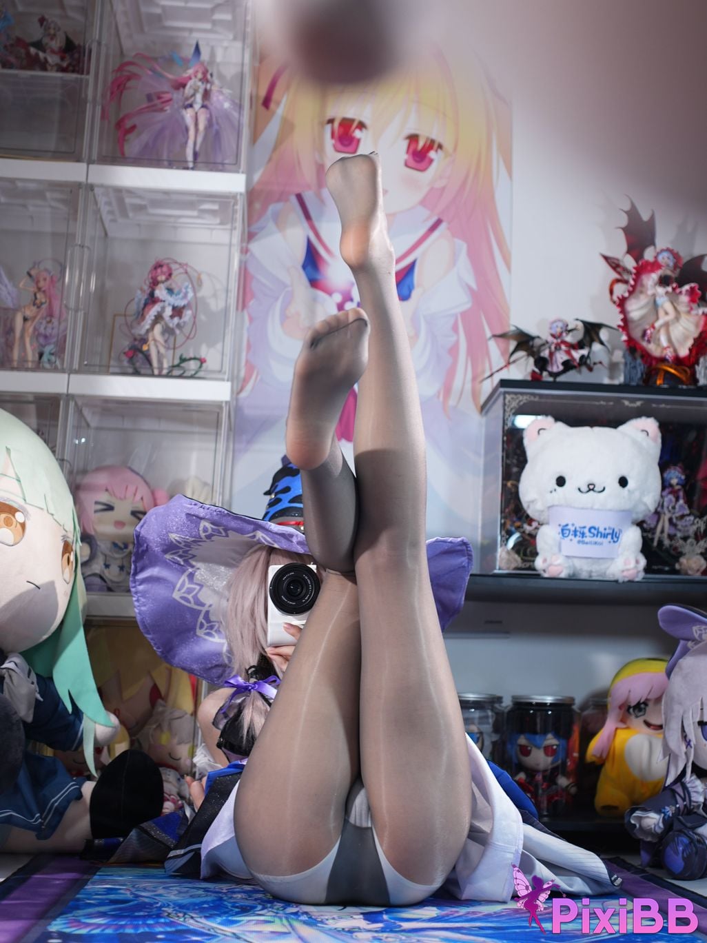 Cosplayer white oak Shirly Big black tower PixiBB.COM 040