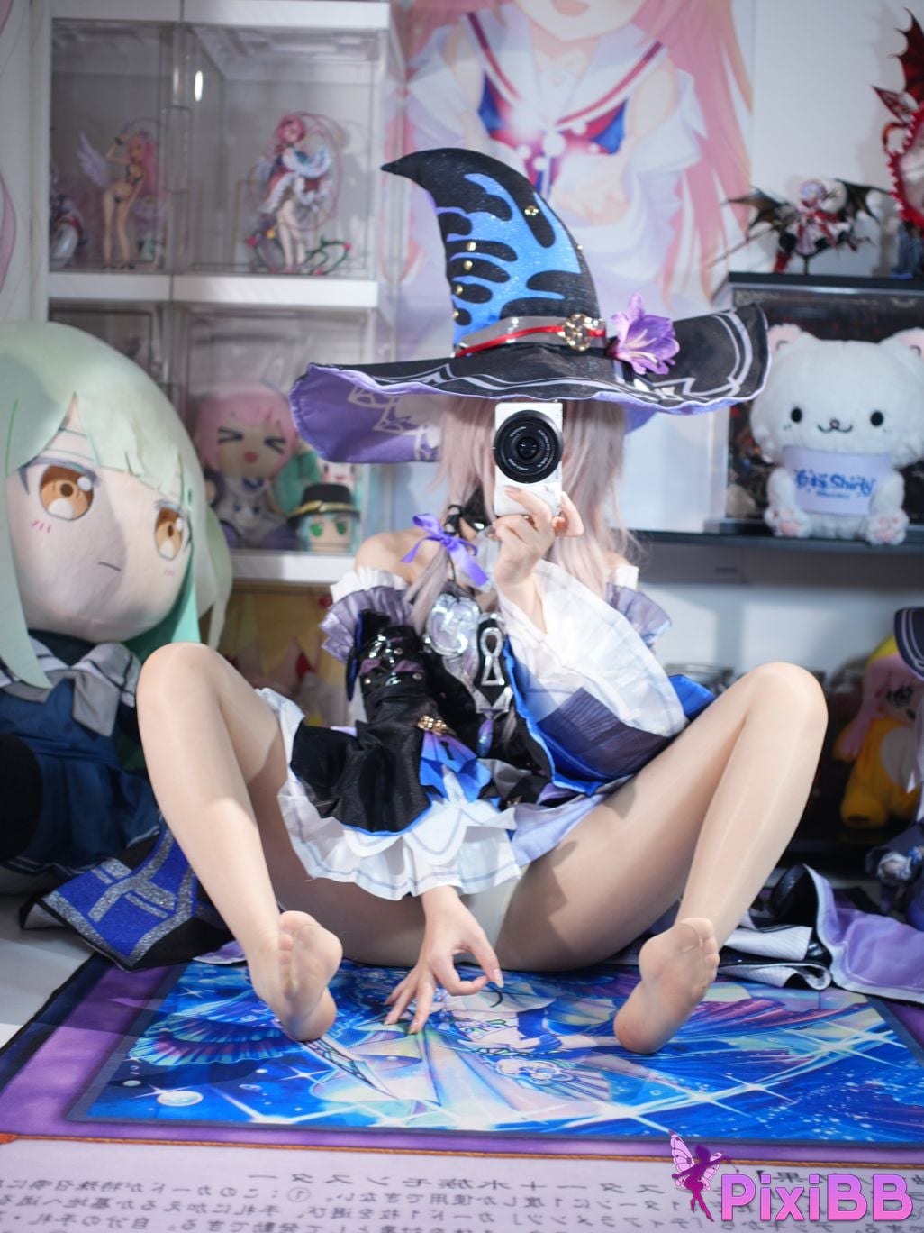 Cosplayer white oak Shirly Big black tower PixiBB.COM 051