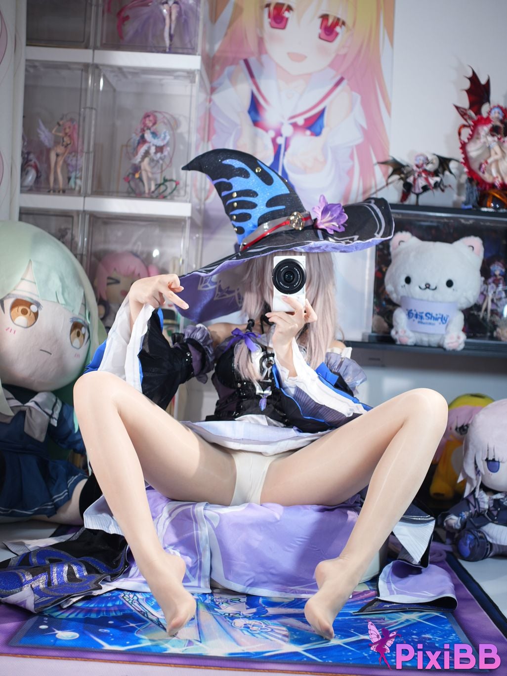 Cosplayer white oak Shirly Big black tower PixiBB.COM 055