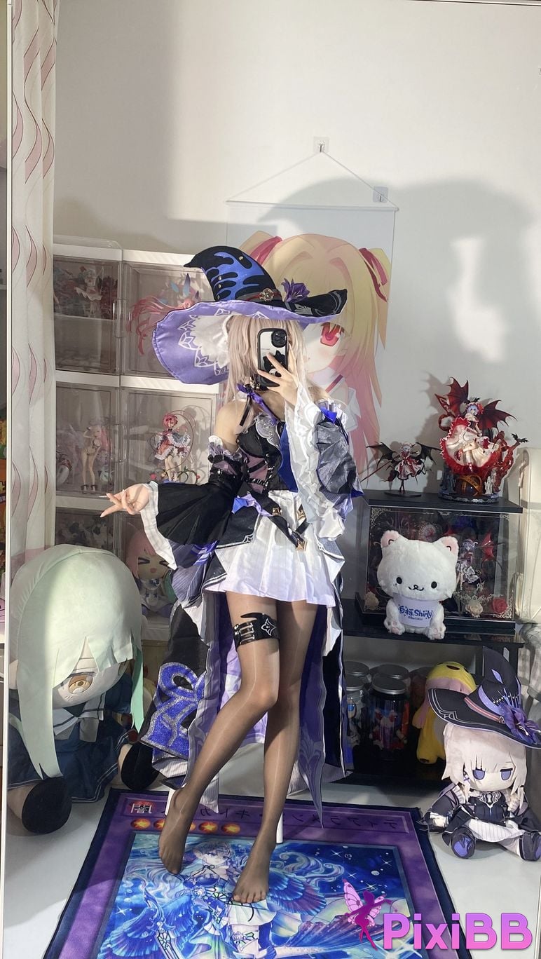 Cosplayer white oak Shirly Big black tower PixiBB.COM 060