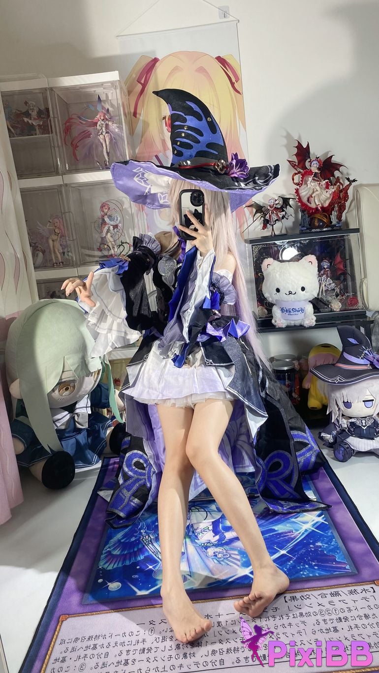 Cosplayer white oak Shirly Big black tower PixiBB.COM 063