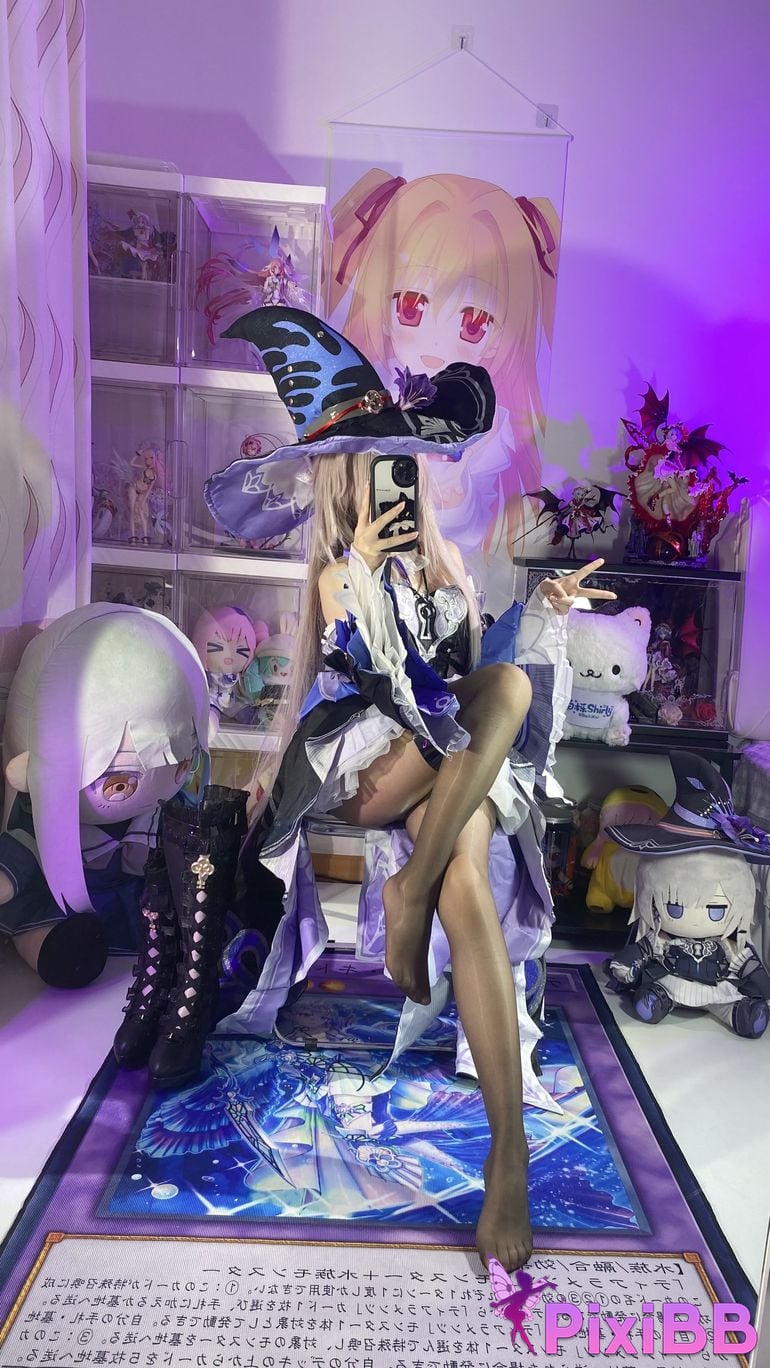 Cosplayer white oak Shirly Big black tower PixiBB.COM 069