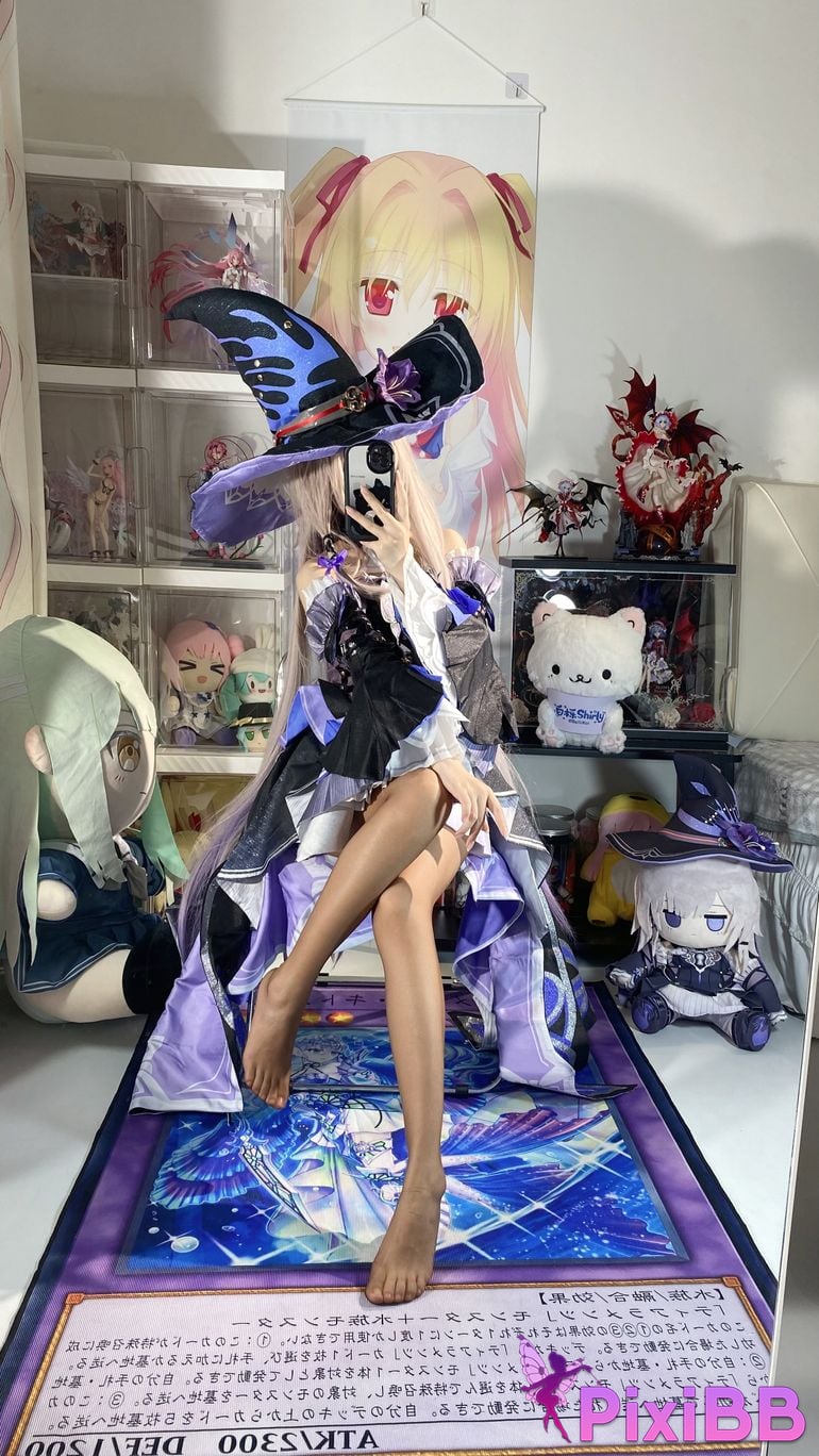 Cosplayer white oak Shirly Big black tower PixiBB.COM 116