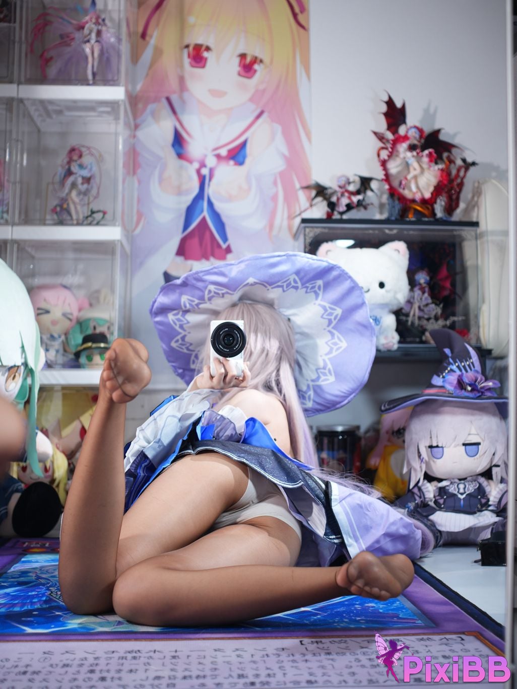 Cosplayer white oak Shirly Big black tower PixiBB.COM 120