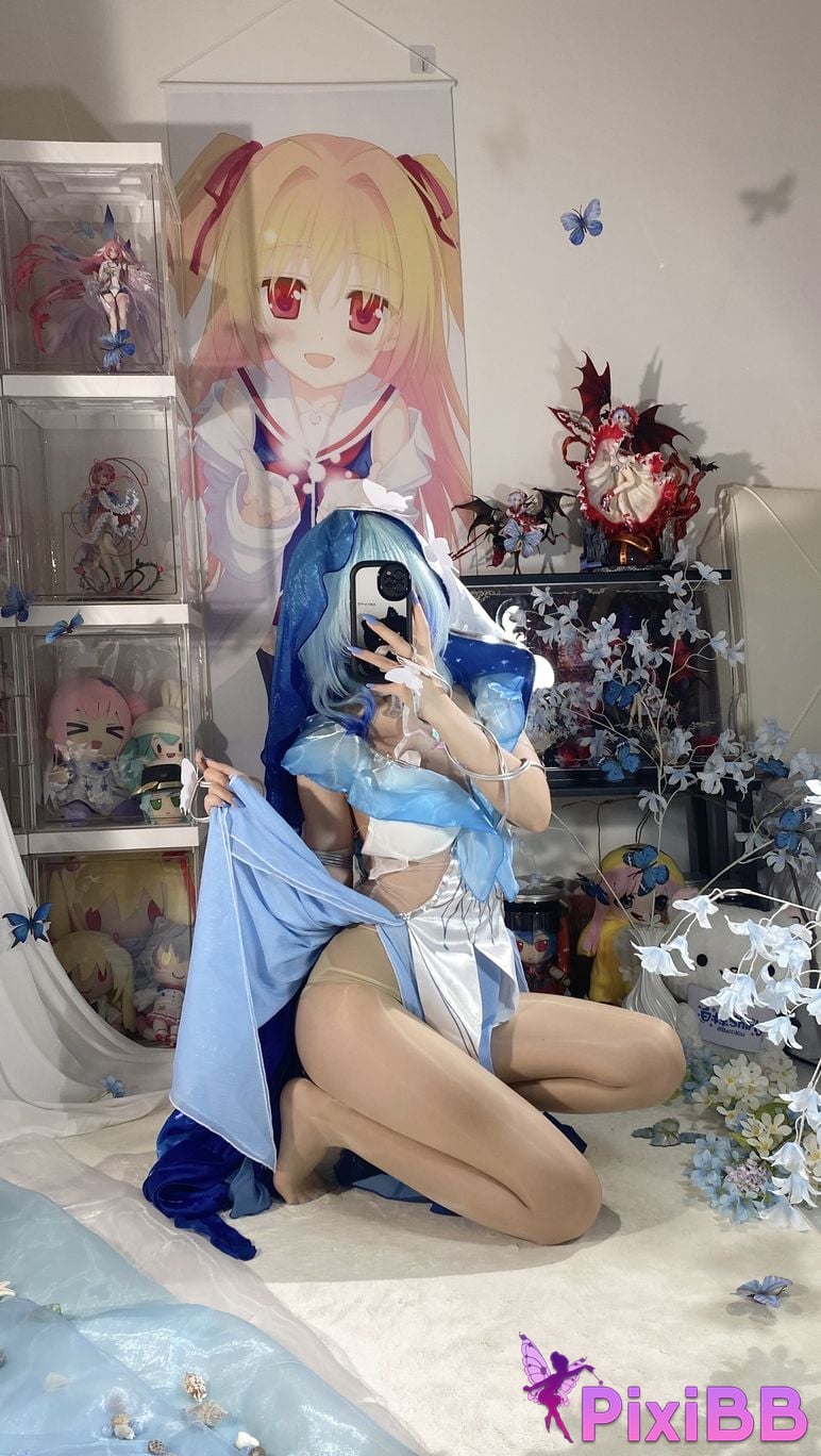 Cosplayer white oak Shirly Shorekeeper PixiBB.COM 008