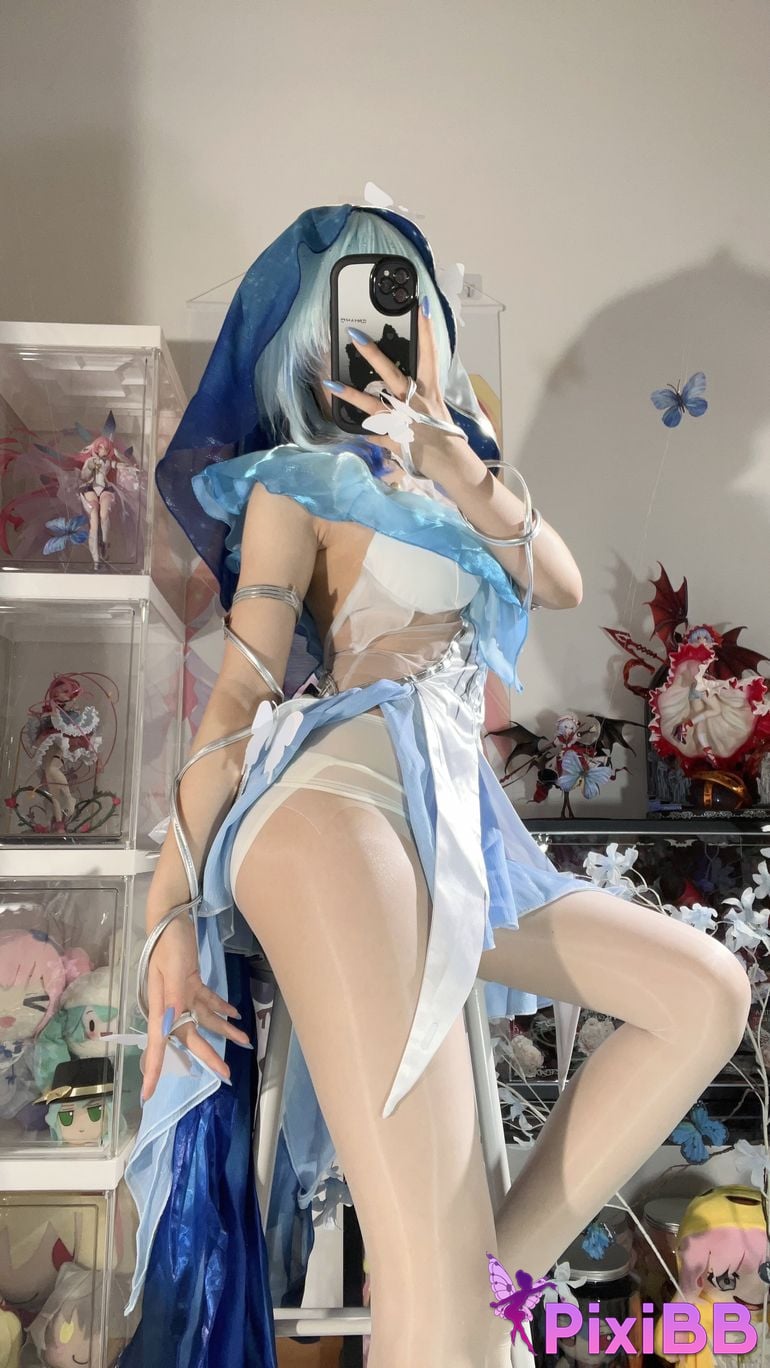 Cosplayer white oak Shirly Shorekeeper PixiBB.COM 013