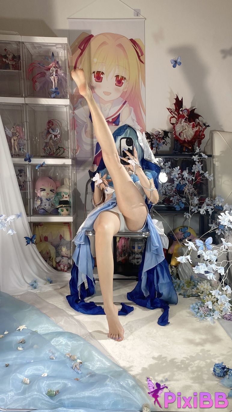 Cosplayer white oak Shirly Shorekeeper PixiBB.COM 014