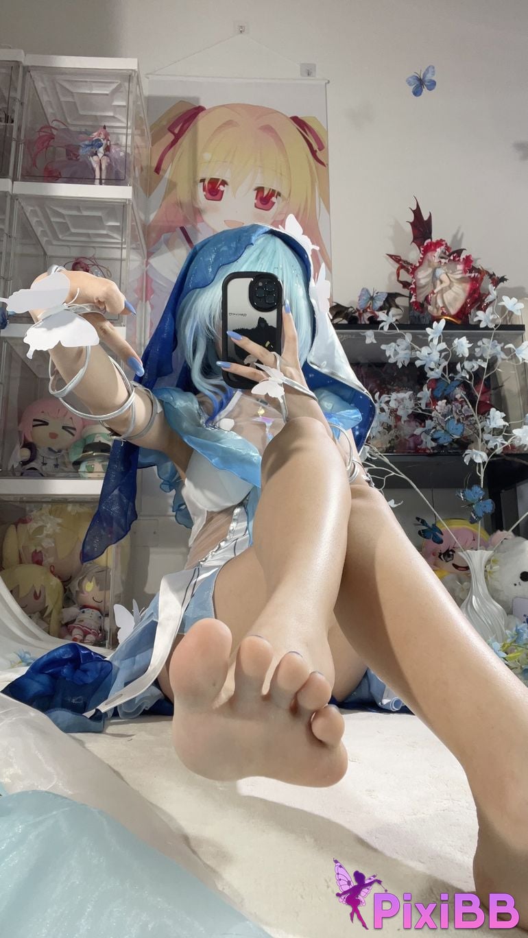 Cosplayer white oak Shirly Shorekeeper PixiBB.COM 034