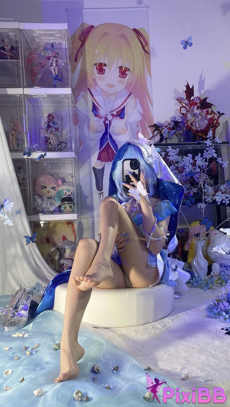 Cosplayer white oak Shirly Shorekeeper PixiBB.COM 039