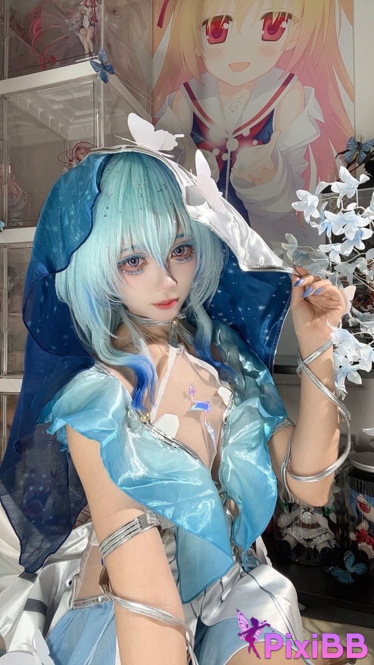 Cosplayer white oak Shirly Shorekeeper PixiBB.COM 043