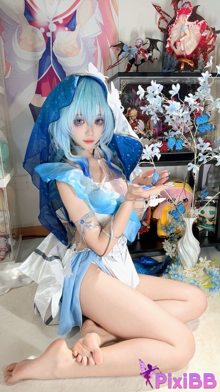 Cosplayer white oak Shirly Shorekeeper PixiBB.COM 048