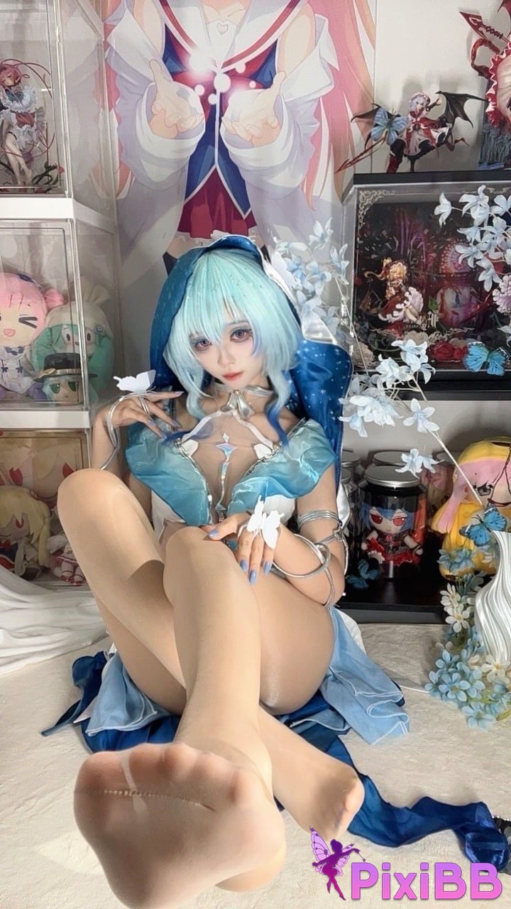 Cosplayer white oak Shirly Shorekeeper PixiBB.COM 053