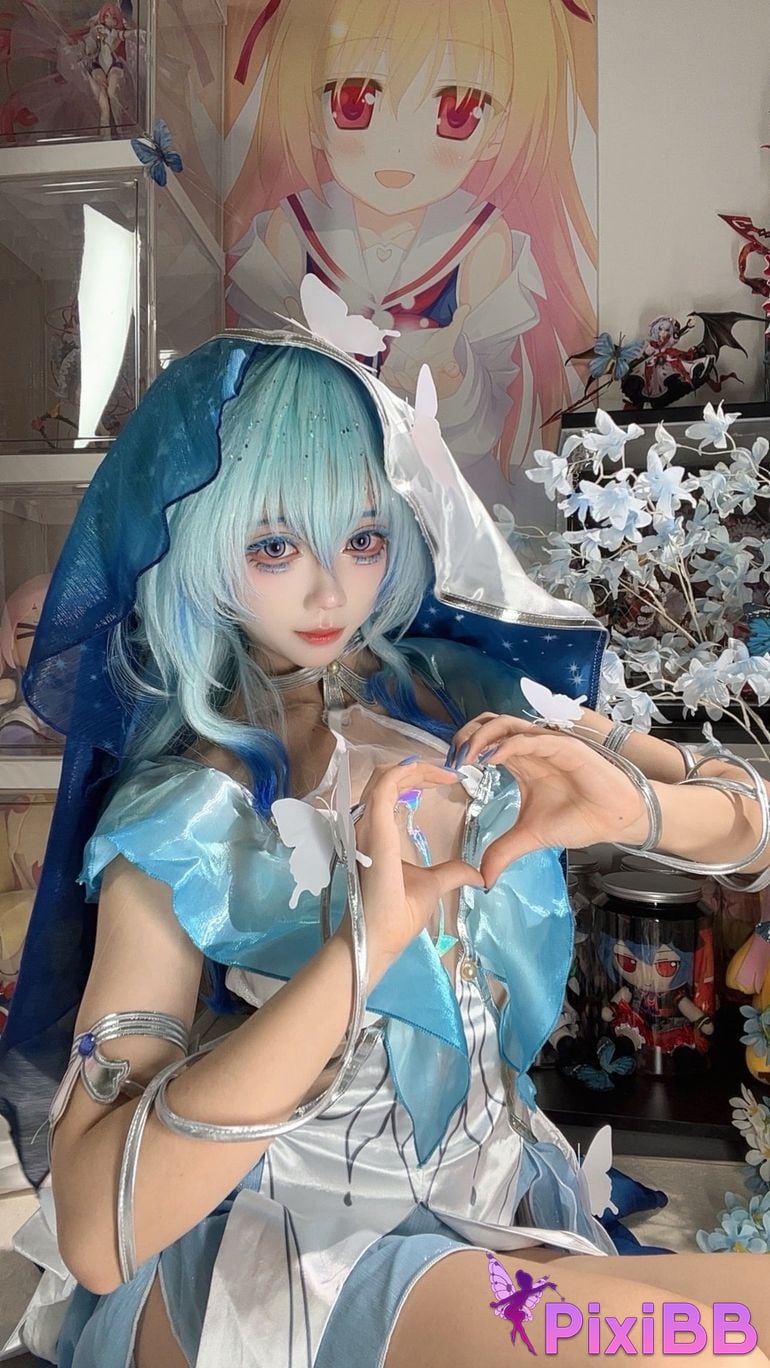 Cosplayer white oak Shirly Shorekeeper PixiBB.COM 058