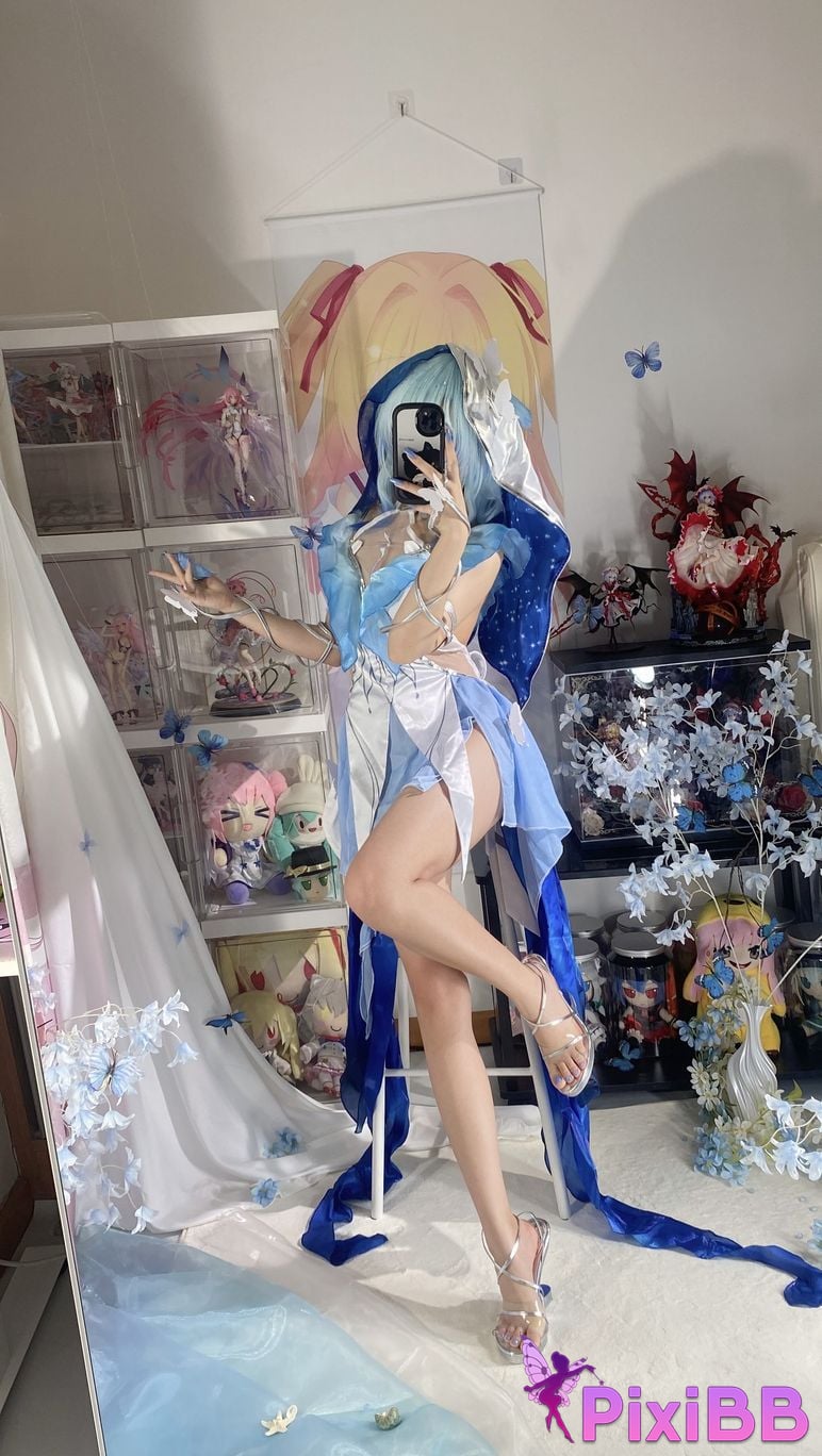 Cosplayer white oak Shirly Shorekeeper PixiBB.COM 062