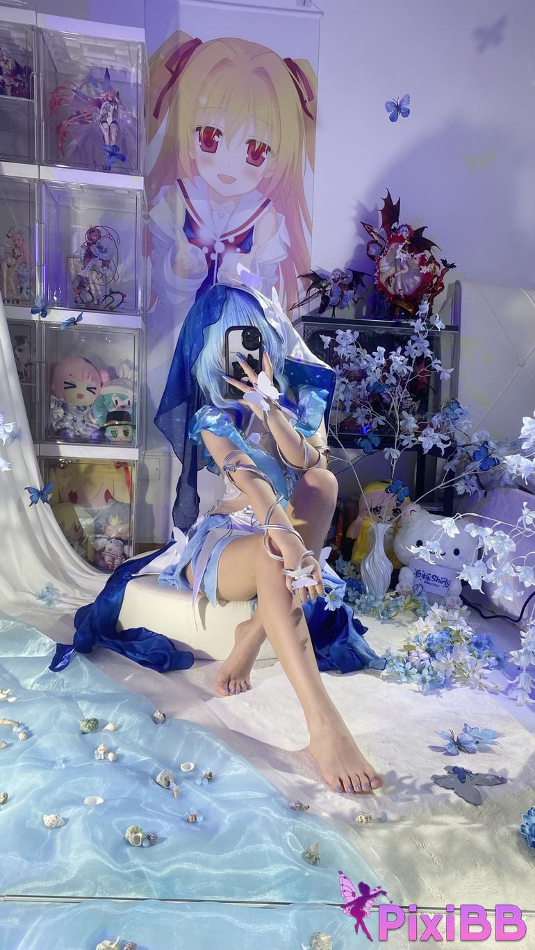 Cosplayer white oak Shirly Shorekeeper PixiBB.COM 064