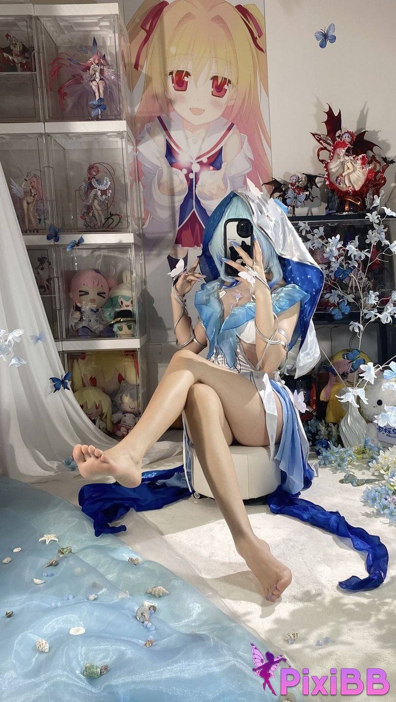 Cosplayer white oak Shirly Shorekeeper PixiBB.COM 079