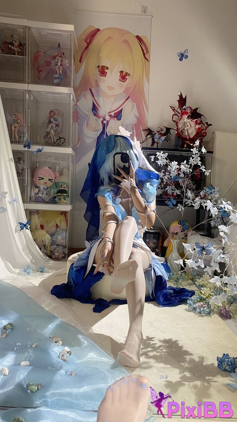 Cosplayer white oak Shirly Shorekeeper PixiBB.COM 085