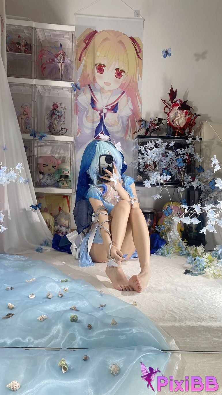 Cosplayer white oak Shirly Shorekeeper PixiBB.COM 095