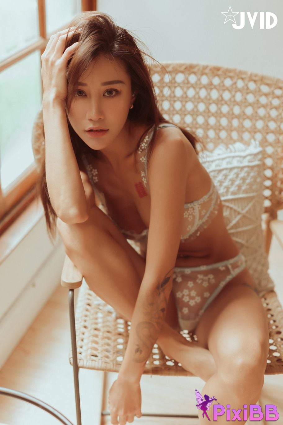 JVID Lara Shuang Xi Completely naked beautiful breasts Beautiful butt Yang Guang Nu Hai Tease you at home PixiBB.COM 039